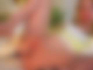 Live cam show with HildaGuyse - Green Eyes on Milfs Live