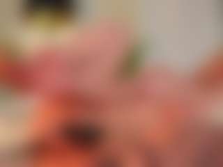 Live cam show with HildaGuyse - Smoking on SpankPalCams