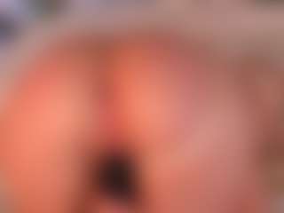 Live cam show with HildaGuyse - Small Tits Teen (18+) on Lustler