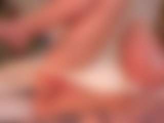 Live cam show with HildaGuyse - Smoking on Uber Horny