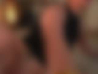 Live cam show with HildaGuyse - Small Tits Young Adult on SxyPornLive