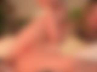 Live cam show with HildaGuyse - Smoking on Camsoda