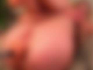 Live cam show with HildaGuyse - Orgasm on Mixed Magazine Live