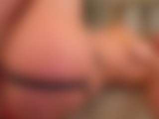 Live cam show with HildaGuyse - Small Tits on Camversity