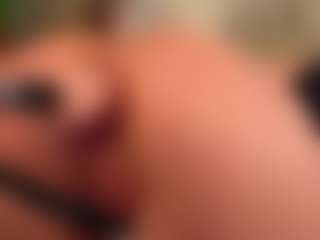 Live cam show with HildaGuyse - Body Massage on Adult Interactions