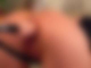 Live cam show with HildaGuyse - Athletic White on SmokeAndPoke | georgia
