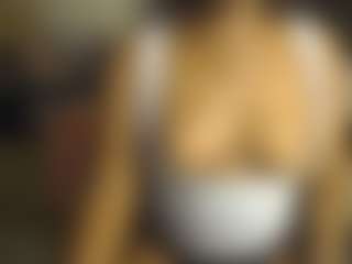 Live cam show with mia - Hairy Pussy on CamSodaAdn