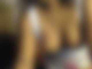 Live cam show with mia - Worship on madthumbs