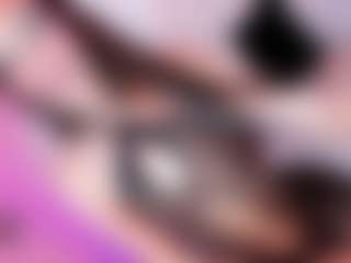 Show live cam dengan Miranda_angel - Drinking di Camsoda