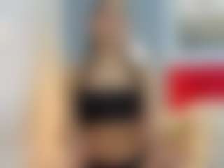 Live cam show with LiliElbe22 - Drinking on CamSodaAdn