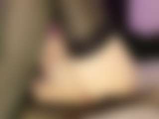 Midnightrose11's Live Sex Cam Show