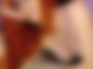 Midnightrose11's Live Sex Cam Show