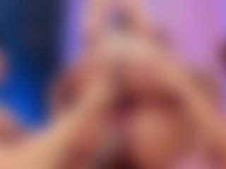 browni-lovex's Live Sex Cam Show