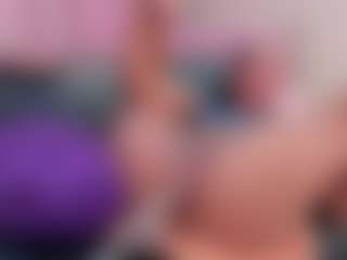 Live cam show with browni-lovex - Fucking on Free Soda