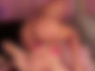 Live cam show with browni-lovex - Skinny White on Camsoda | colombia