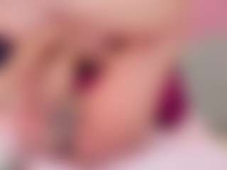 Live cam show with browni-lovex - Tease on Lustler