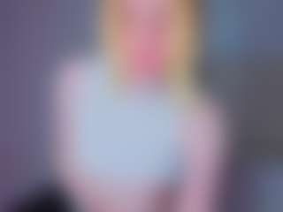 Live cam show with Kitti - Blue Eyes on sexylivex.com