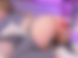 Live cam show with Lili - Blue Eyes on madthumbs