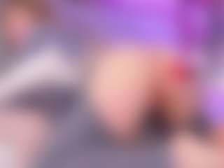 Live cam show with Lili - Blue Eyes on madthumbs