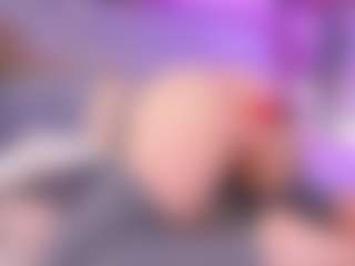 Live cam show with Lili - Blue Eyes on Camsoda