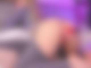 Live cam show with Lili - Butt Plug on Camsoda