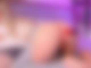 Live cam show with Lili - Blue Eyes on Camsoda