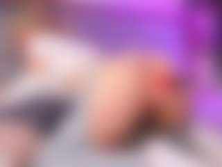 Live cam show with Lili - Butt Plug on crypto-cams
