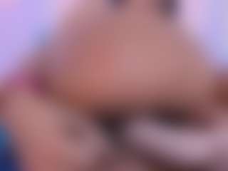 Live cam show with MingieeRouse - Colombia on live18s.com