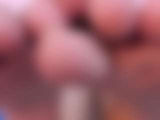 Live cam show with MingieeRouse - Colombia on live18s.com