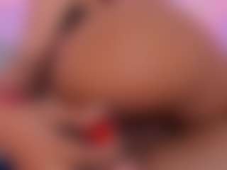 Live cam show with MingieeRouse - Colombia on CamwithHer