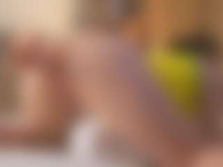 Live cam show with Kate - Double Penetration on Gym Cam Girls