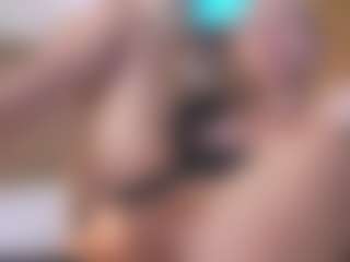 Live cam show with Kate - Blue Eyes on 1on1-livenow