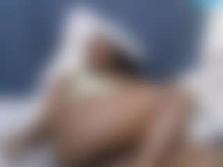 Live cam show with sweet-bunny12 - Fingering on SmokeAndPoke