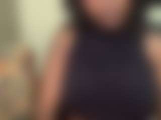 Live cam show with Talia_shylusty - Lesbian on googirlz