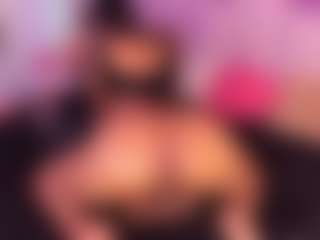 Live cam show with cassyskyle - Brown Eyes Curvy on Camsoda