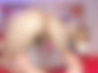 ElizabethReyy's Live Sex Cam Show