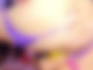 Live cam show with ElizabethReyy - Wet on Camiplay Live