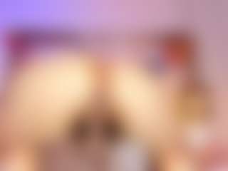 Live cam show with ElizabethReyy - Thick on sexylive.show
