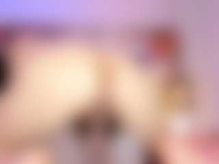 ElizabethReyy's Live Sex Cam Show