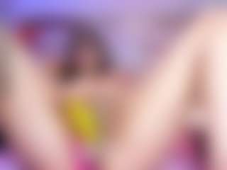 ElizabethReyy's Live Sex Cam Show
