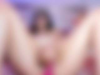 ElizabethReyy's Live Sex Cam Show