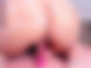 ElizabethReyy's Live Sex Cam Show