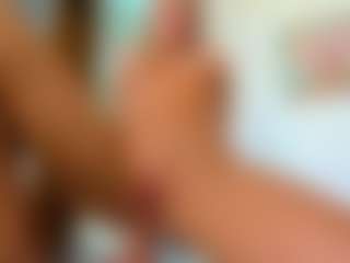 Mia-MiIan18's Live Sex Cam Show