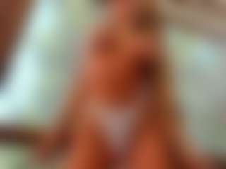 Mia-MiIan18's Live Sex Cam Show