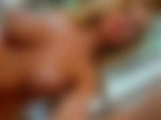 Live cam show with Mia-MiIan18 - Pov on Camsoda