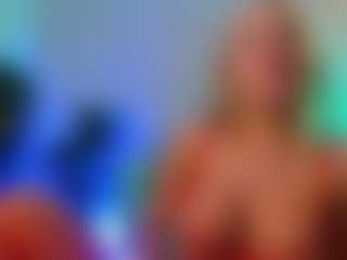 Mia-MiIan18's Live Sex Cam Show