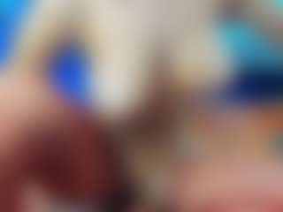 Mia-MiIan18's Live Sex Cam Show