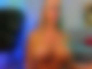 Mia-MiIan18's Live Sex Cam Show