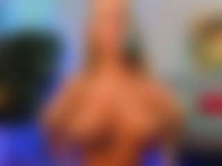 Mia-MiIan18's Live Sex Cam Show