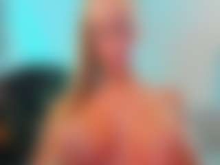 Mia-MiIan18's Live Sex Cam Show